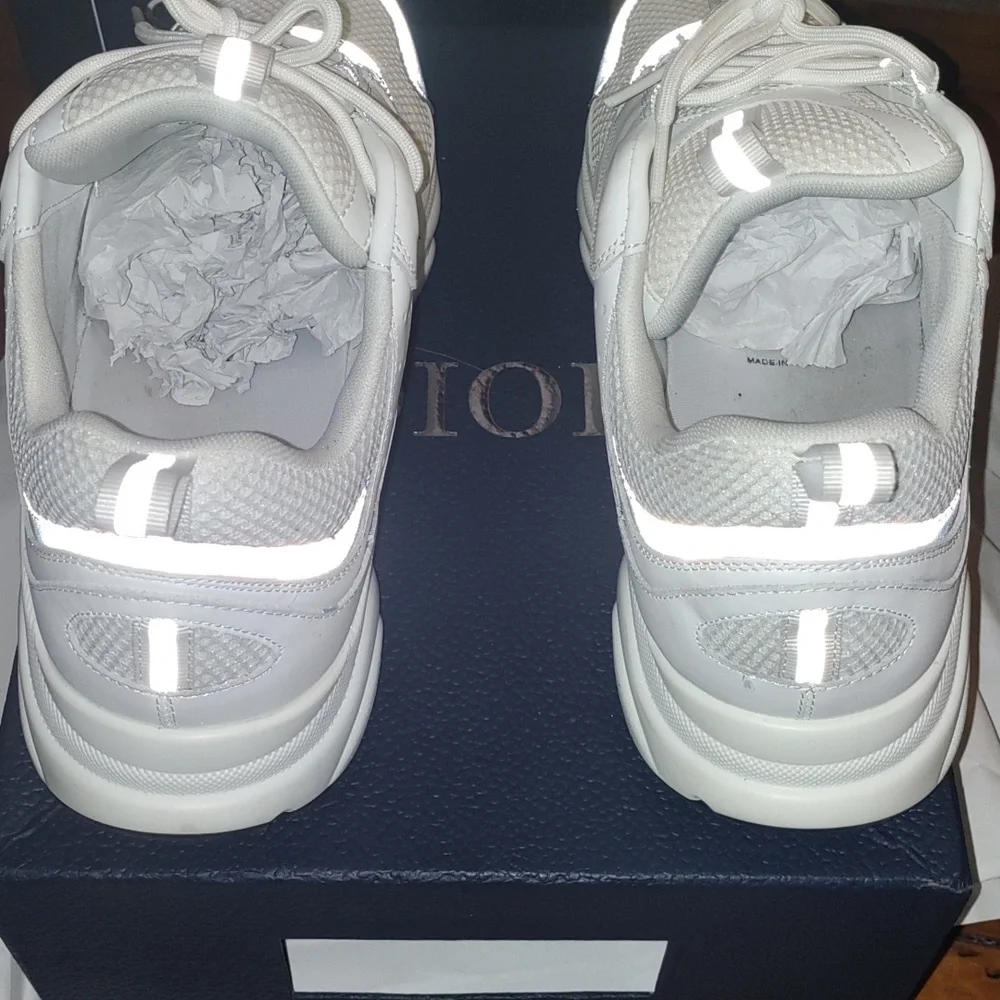 Used Dior B22 White Sneakers - Picture 6 of 6